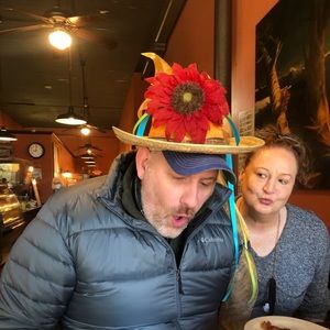 Meet your Posher, Sharon